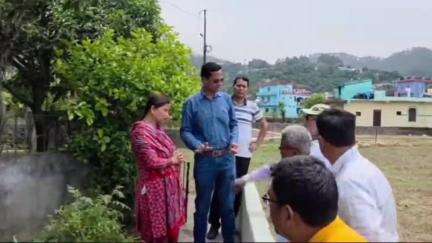 बागेश्वर: नगरपालिका अध्यक्ष सुरेश खेतवाल ने मंडलसेरा में दूंगाड़ नाले का स्थलीय निरीक्षण किया, समस्या के निदान का आश्वासन दिया