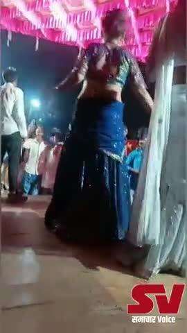 Balrampur  News रंगबाजी में लहराया असलहा, अब पीछे पड़ी पुलिस
