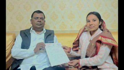 डुमरी: इसरी चौक से पारसनाथ स्टेशन तक सड़क सुदृढ़ीकरण के लिए ₹2 करोड़ 44 लाख का प्राक्कलन तैयार, जिप सदस्या व सांसद की पहल पर