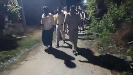 పల్నాడు జిల్లా,జంగమేశ్వరంపాడు గ్రామంలో నాకాబంది నిర్వహించిన పోలీసులు