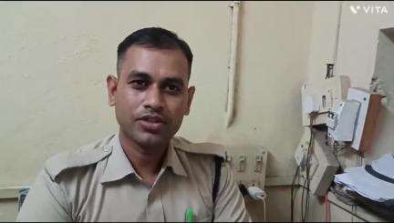 महिदपुर: महिदपुर पुलिस ने बड़ी पुलिया के पास धुलेट रोड से 18 क्वार्टर देशी शराब के साथ एक आरोपी को पकड़ा