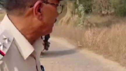 महराजगंज: कोडर गांव के पास अपराधियों ने फाइनेंस बैंक कर्मी से 72,000 रुपये लूटे