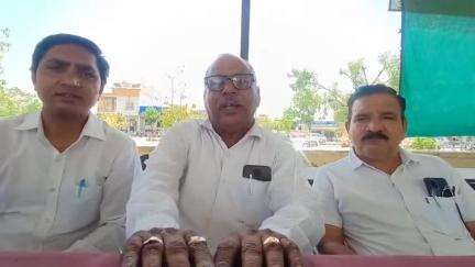 शाहपुरा: उपखंड अधिकारी के तानाशाही रवैये के कारण अधिवक्ताओं ने न्यायिक कार्यों का बहिष्कार जारी रखा, लोग परेशान