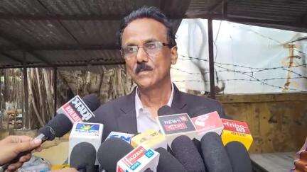 সিউড়ি ১: গাঁজা পাচারের ঘটনায় দুজনকে সিউড়ির NDPS কোর্টে তোলা হলে পাঁচ দিনের পুলিশ হেফাজতের নির্দেশ দিয়েছে আদালত