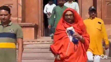 मेड़ता: मेड़ता सिटी पहुंचे महाराष्ट्र के योगीराज सुजीत महाराज ने मीरा मंदिर में दर्शन कर कहा- मीरा की भक्ति अनूठी है