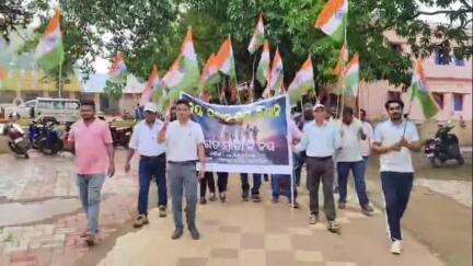 କୋରାପୁଟ ସହର: ସେନା ଅପରେସନ ସିନ୍ଦୂର ସଫଳତା ପାଇଁ ଦଶମନ୍ତପୁର ବ୍ଳକ ସଦରମହକୁମା ଠାରେ ତ୍ରିରଙ୍ଗା ଶୋଭାଯାତ୍ରା