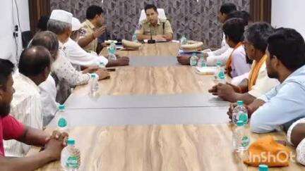 భద్రాచలం: భద్రాచలం ఏఎస్పీ కార్యాలయంలో సభ్యులతో సమావేశం నిర్వహించిన ఏ ఎస్ పి విక్రాంత్ కుమార్ సింగ్