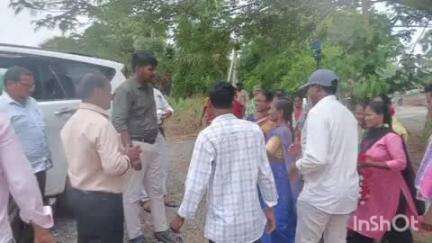అశ్వారావుపేట: ములకలపల్లి మండలం రాజీవ్ నగర్ గ్రామంలో గిరిజనుల భూమి పండుగలు పాల్గొన్న ఐటీడీఏ పీవో రాహుల్