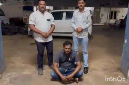 માંગરોળ: કોસાડી ગામનો પ્રાણી ક્રુરતા નિવારણ અધિનીયમ ના ગુનામાં સંડોવાયેલા આરોપી ને SOG ની ટીમે ઝડપી પાડ્યો