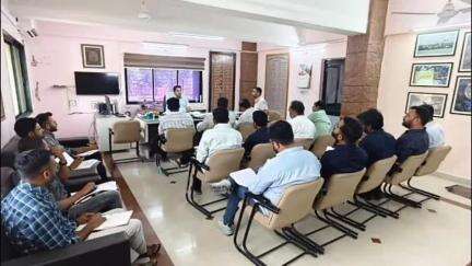 નખત્રાણા: નખત્રાણા સબ ડિવિઝનલ આર.ઓ.બેઠક યોજી વિવિધ બાબતે સમીક્ષા યોજાઈ