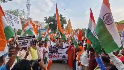 हज़ारीबाग: ऑपरेशन सिंदूर और सेना के शौर्य के समर्थन में हजारीबाग में भव्य तिरंगा यात्रा निकाली गई