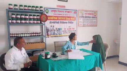 टीकमगढ़: मवई के प्राथमिक स्वास्थ्य केंद्र में गर्भवती महिलाओं के स्वास्थ्य परीक्षण के लिए शिविर आयोजित, एसडीएम ने किया निरीक्षण