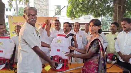 సర్వేపల్లి: వ్యవసాయ యాంత్రీకరణ పథకాన్ని పున:ప్రారంభించడం సంతోషం : వెంకటాచలంలో సర్వేపల్లి ఎమ్మెల్యే సోమిరెడ్డి