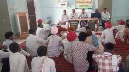 पीपलू: कस्बे के किसान सेवा केंद्र पर राष्ट्रीय प्राकृतिक खेती मिशन के तहत कृषक प्रशिक्षण का आयोजन