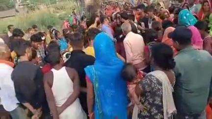 विभूतिपुर: विभूतिपुर के पंकज की मुंबई में मंगलवार को दर्दनाक हादसे में मौत, गुरुवार शाम शव गांव पहुंचा