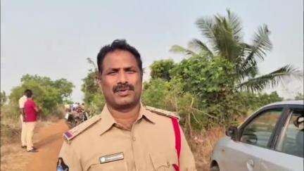 కొవ్వూరు: గోపాలపురంలో మృతి చెందిన వ్యక్తి భార్య ఫిర్యాదు మేరకు హత్య కేసుగా నమోదు చేసి దర్యాప్తు చేస్తున్నాం: కోవూరు సీఐ సుధాకర్