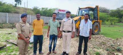 नागदा: अटल गार्डन के पास महिला का शव मिला, नग्न अवस्था में