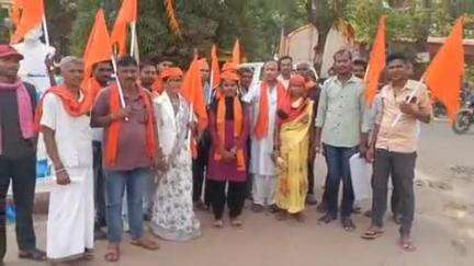 कांकेर: जिले में चल रहे अवैध रेत परिवहन पर शिवसेना ने जताया विरोध