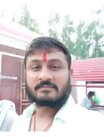 सहजनवा: हरपुर बुदहट थाना क्षेत्र के ग्राम पंचायत बिशनपुर में युवक ने घर के पास आम के पेड़ से लटक कर दी जान, मौके पर पहुंची पुलिस