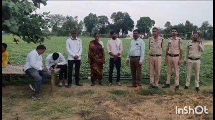गुना: महुआ खेड़ा में मोबाइल कोर्ट के ज़रिए प्रशासन ने की कार्रवाई, आवेदक को जमीन का कब्ज़ा दिलाया