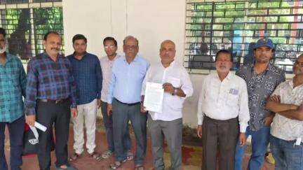 पचोर: पचोर में नपा ने रोड चौड़ा करने के लिए अतिक्रमण हटाया, 6 महीने बाद बदला प्लान, कलेक्टर से शिकायत