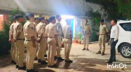 कुम्भराज: गुना एसपी ने कुंभराज और मृगवास थाने का निरीक्षण किया, माइक्रोवेव प्रणाली और जनता से संवाद पर ज़ोर दिया