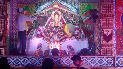 सैनी वाटिका अनूप शहर में जगमोहन प्रजापति ने अपनी पुत्री के जन्म दिवस पर खाटू श्याम का कीर्तन कराया न्यूज़ इंडिया 1st