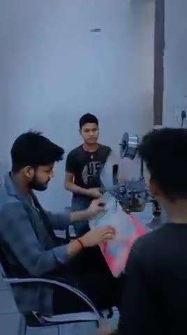 copy mein pin dekhiae kaise lagta hai
