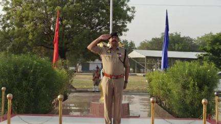 मंझनपुर: एसपी ने परेड की ली सलामी, कौशाम्बी पुलिस लाइन का किया व्यापक निरीक्षण, फिटनेस और स्वच्छता को बताया प्राथमिकता