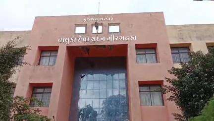 ગીર ગઢડા: ગ્રામ્ય વિસ્તારની રહેણાક માટેનીજમીન રેગ્યુલાઈઝ કરવા ગીરગઢડા તાલુકા પંચાયત ઉપ પ્રમુખ મુખ્ય મંત્રીને લખ્યો પત્ર#Jansamasya