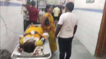 औरंगाबाद: मुफस्सिल थाना क्षेत्र के खखड़ा गांव में छत से गिरी 10 साल की बच्ची, बेहोशी की अवस्था में सदर अस्पताल में हुआ इलाज