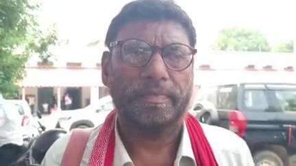 समस्तीपुर जिले के ताजपुर अंचल अन्तर्गत बहादुरगर के पीड़ित परिवारों को पुनर्वास के लिए सदर एसडीओ से माले व खेग्रामस नेता