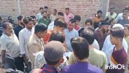 नकुड: मोहल्ला बहुदिन के लोगो ने बिजली कर्मचारियों पऱ रात के अँधेरे मे बिजली लाइन बदलने का आरोप लगाया #jansamasya