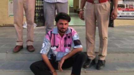 सूरतगढ़: सदर पुलिस ने 8 एसएचपीडी रोड पर अवैध देसी पिस्तौल और दो जिंदा कारतूस के साथ एक युवक को किया गिरफ्तार