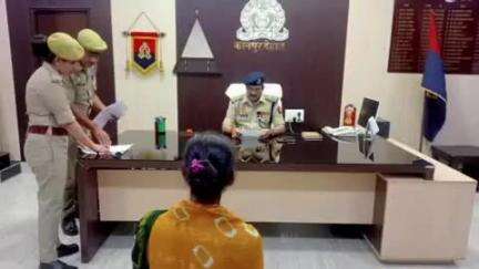 अकबरपुर: माती पुलिस कार्यालय में SP ने पीड़ितों व फरियादियों की समस्याएं सुनीं, सभी संबंधित को निस्तारण हेतु दिए निर्देश