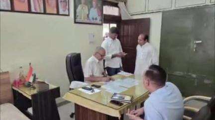 चरखी दादरी: चरखी दादरी में विधायक सुनील सांगवान ने लगाया जनता दरबार, नागरिकों की सुनी समस्याएं