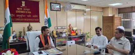 जसपुर: दिल्ली में एससी एसटी आयोग के अध्यक्ष ने राष्ट्रीय अनुसूचित जाति आयोग के अध्यक्ष से की मुलाकात
