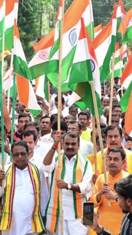 MoS Dr.L.Murugan joined the Tiranga Yatra in Tripura to salute the indomitable courage of the Indian Armed Forces.
