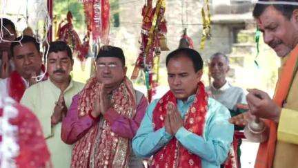 कर्णप्रयाग: उच्च शिक्षा, सहकारिता एवं चमोली के प्रभारी मंत्री डॉ धन सिंह रावत ने नौटी नंदा देवी में दर्शन कर पूजा-अर्चना की