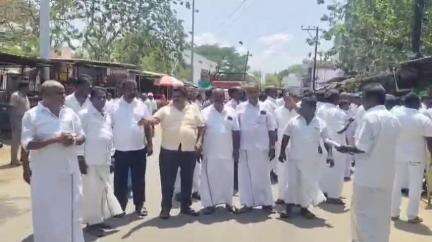 பாப்பிரெட்டிபட்டி: பொ. மல்லாபுரம் பேரூராட்சியில் அதிமுக சார்பில் தின்னை பிரச்சாரம் முன்னாள் அமைச்சர் கே பி அன்பழகன் பங்கேற்று சிறப்புரை