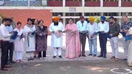 ਹੁਸ਼ਿਆਰਪੁਰ: ਸਰਕਾਰੀ ਕਾਲਜ ਟਾਂਡਾ ਵਿੱਚ ਵਿਧਾਇਕ ਨੇ ਸ਼ੁਰੂ ਕਰਵਾਈ ਦਾਖਲੇ ਦੀ ਪ੍ਰਕਿਰਿਆ