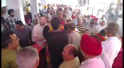 ਗੁਰਦਾਸਪੁਰ: ਨਗਰ ਸੁਧਾਰ ਟਰਸਟ ਗੁਰਦਾਸਪੁਰ ਦੇ ਨਵੇਂ ਟਰਸਟੀਆਂ ਨੇ ਸੰਭਾਲਿਆ ਅਹੁਦਾ ਮੌਕੇ ਤੇ ਪਹੁੰਚੇ ਚੇਅਰਮੈਨ ਰਮਨ ਬਹਿਲ