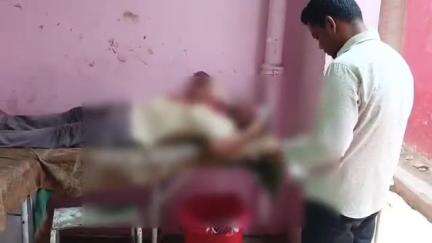 तमकुही राज: तमकुही तरया मार्ग पर चखनी खास में गाड़ी साइड करने को लेकर हुई मारपीट, एक गंभीर घायल, CHC तमकुहीराज में इलाज जारी