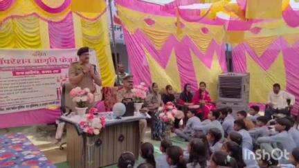अलीगंज: एडीजी जोन आगरा के निर्देशन में चल रहा ऑपरेशन जागृति फेस 4.0 कार्यक्रम का समापन, अलीगंज सीओ ने बच्चों को किया जागरूक