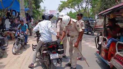 बेतिया: बेतिया में वाहन जांच अभियान चला, 2 लाख 65 हजार रुपए का जुर्माना वसूला