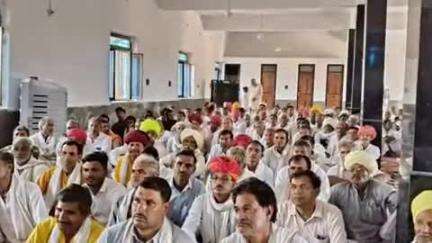 देवली: विधायक राजेंद्र गुर्जर ने देवली उनियारा विधानसभा क्षेत्र के दौरे पर अनेक जगह भव्य स्वागत में की शिरकत
