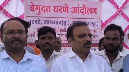 मोहोळ: वटवटे, जामगाव भागातील शेतकऱ्यांना मिळणार पाणी, तहसील कार्यालयासमोरील आंदोलन स्थगित #Jansamasya
