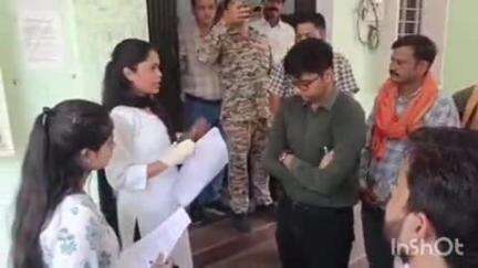 लाव जिहाद मामले में सख्त कार्रवाई की मांग को लेकर हिंदू समाज ने डबरा में एसडीएम को मुख्यमंत्री के नाम ज्ञापन सौंपा