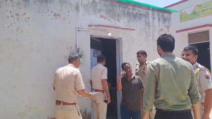 चिड़ावा: भगिना गांव में घर में सो रहे दोस्त की कुल्हाड़ी से गर्दन काटकर हत्या, बाहर आकर चिल्लाया- मैंने बदला ले लिया
