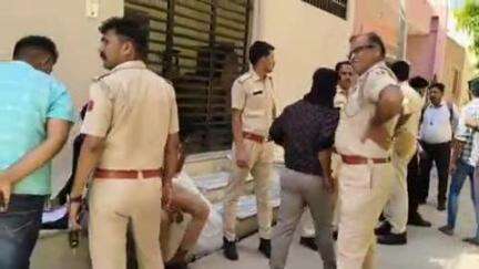 पिंडवाड़ा: सरुपगंज कस्बे के मलावटी में घर के अंदर फांसी का फंदा लगाकर युवक ने की आत्महत्या, पुलिस मौके पर पहुंची